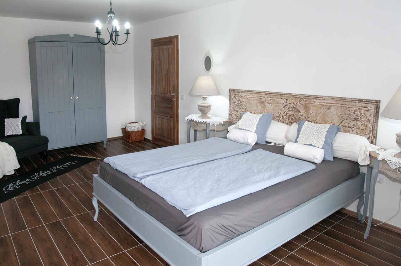 Anita Home Gyenesdias Ngoại thất bức ảnh
